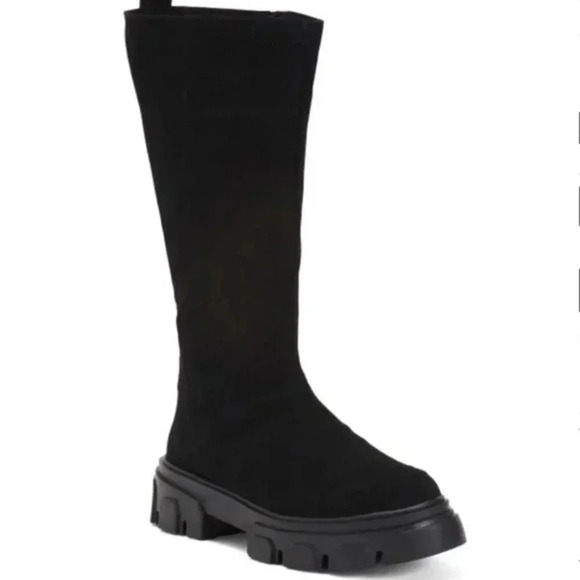 FARM Rio Embroidered Tall Faux Suede Lug Boot in Black  Sz: 10 - Picture 2 of 12